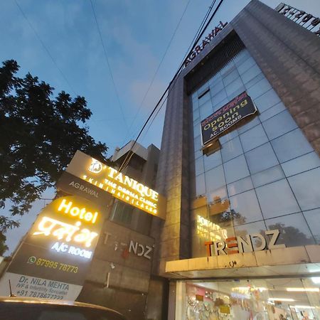Hotel Prasang Surat Exterior photo